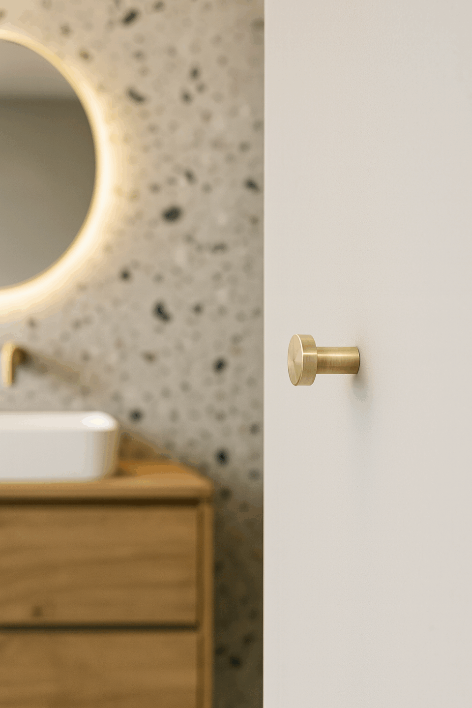 Mosiężny wieszak ścienny NENA SW