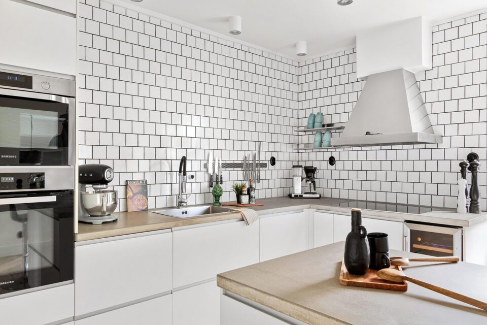 kuchnia-skandynawska-jak-urzadzic-wnetrze-pelne-swiatla-i-funkcjonalnosci