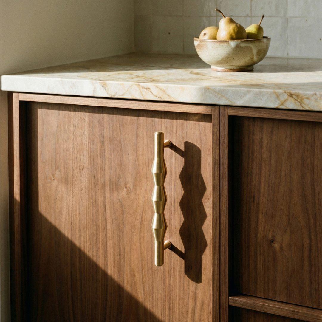 mosiężny uchwyt meblowy